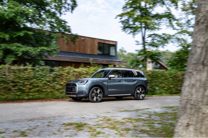 Plus grand, plus robuste, le nouveau MINI Countryman…