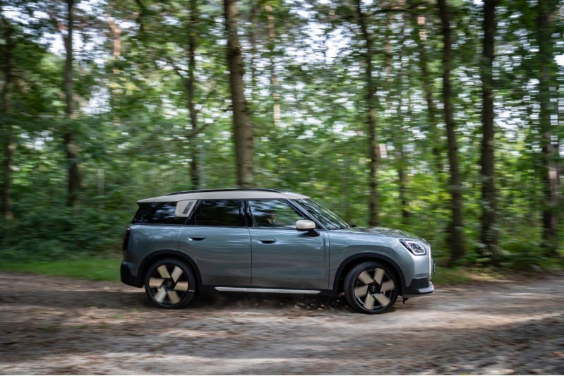 Plus grand, plus robuste, le nouveau MINI Countryman…